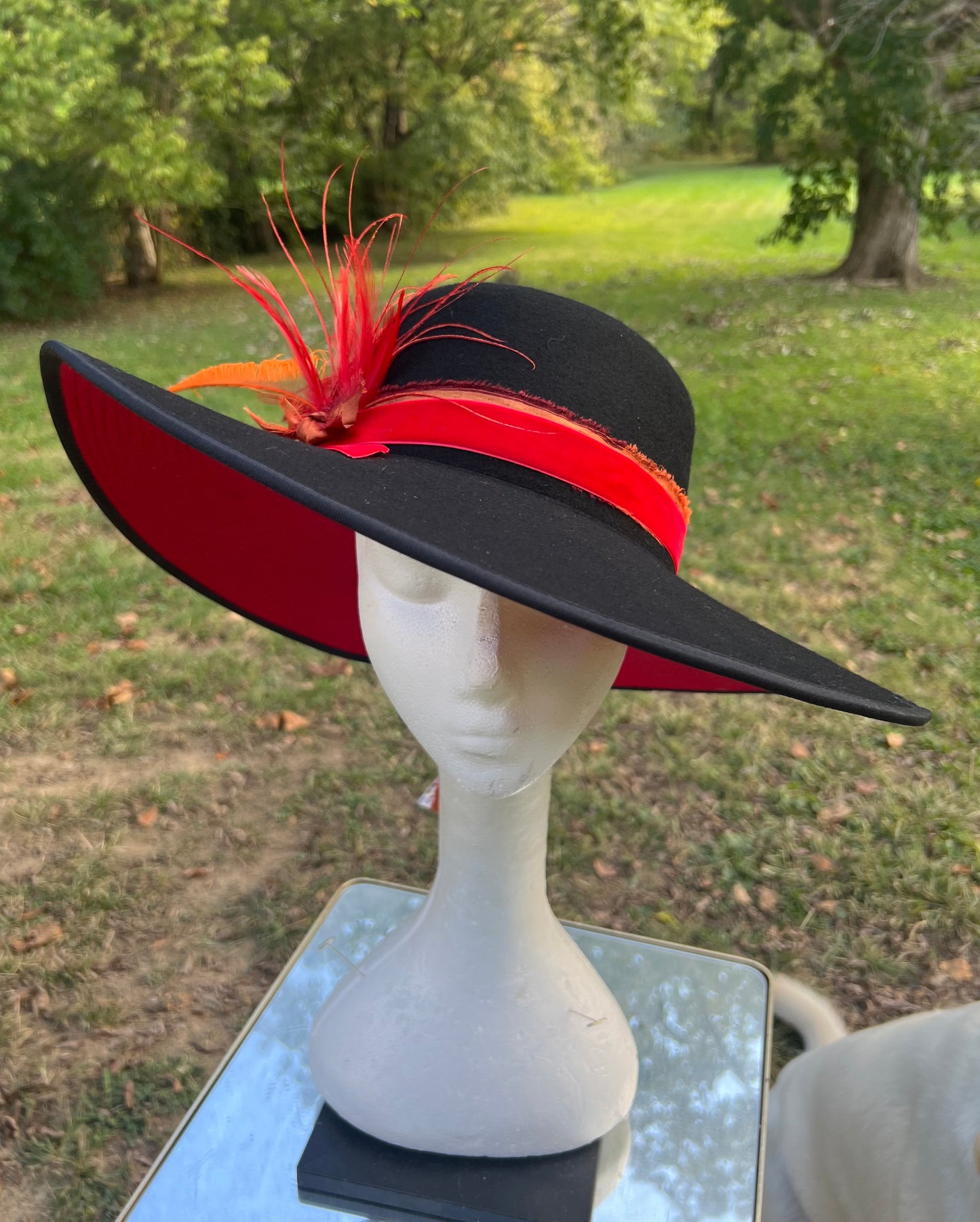 Scarlet Field Hat